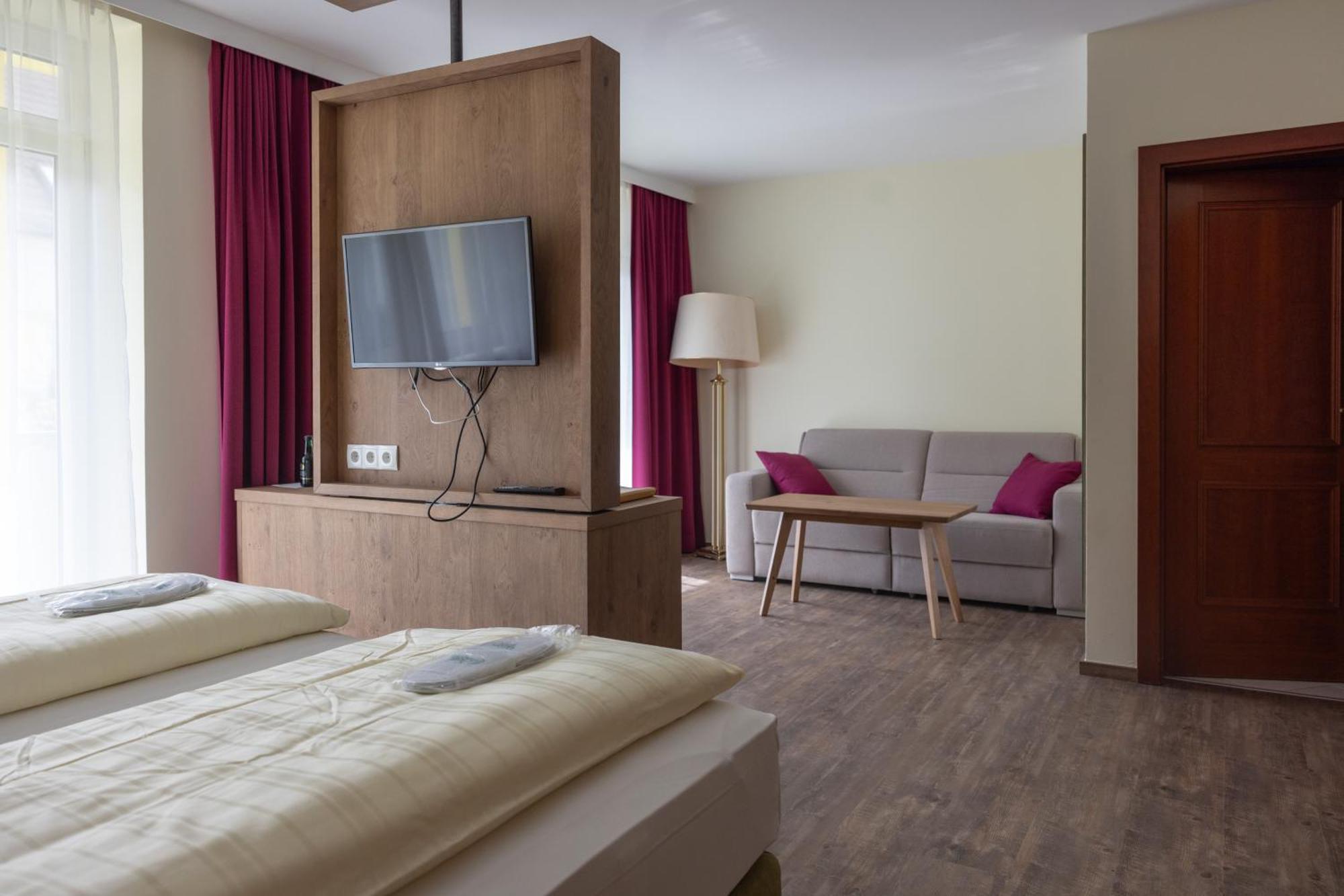 Parkhotel Bad Schallerbach Ngoại thất bức ảnh