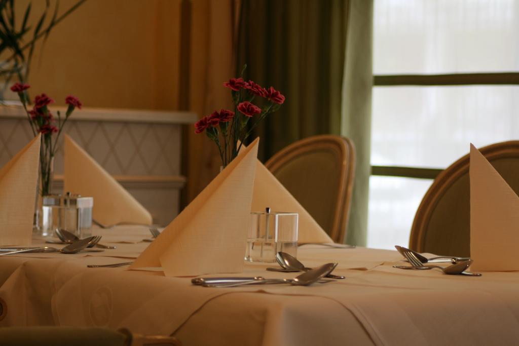 Parkhotel Bad Schallerbach Ngoại thất bức ảnh